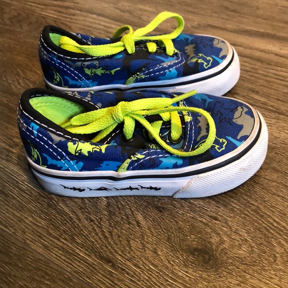 Toddler Vans size 4.5 - Picture 2 of 5